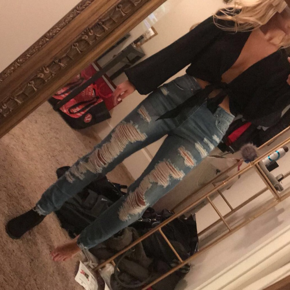 BRAND NEW MISSGUIDED JEANS